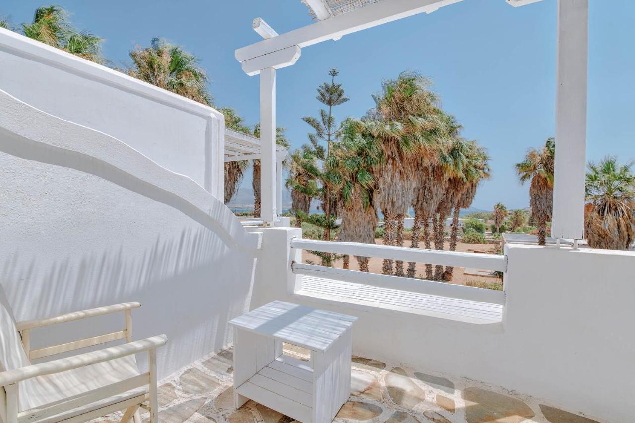 Palm Heaven Boutique Apartments Antiparos Екстер'єр фото