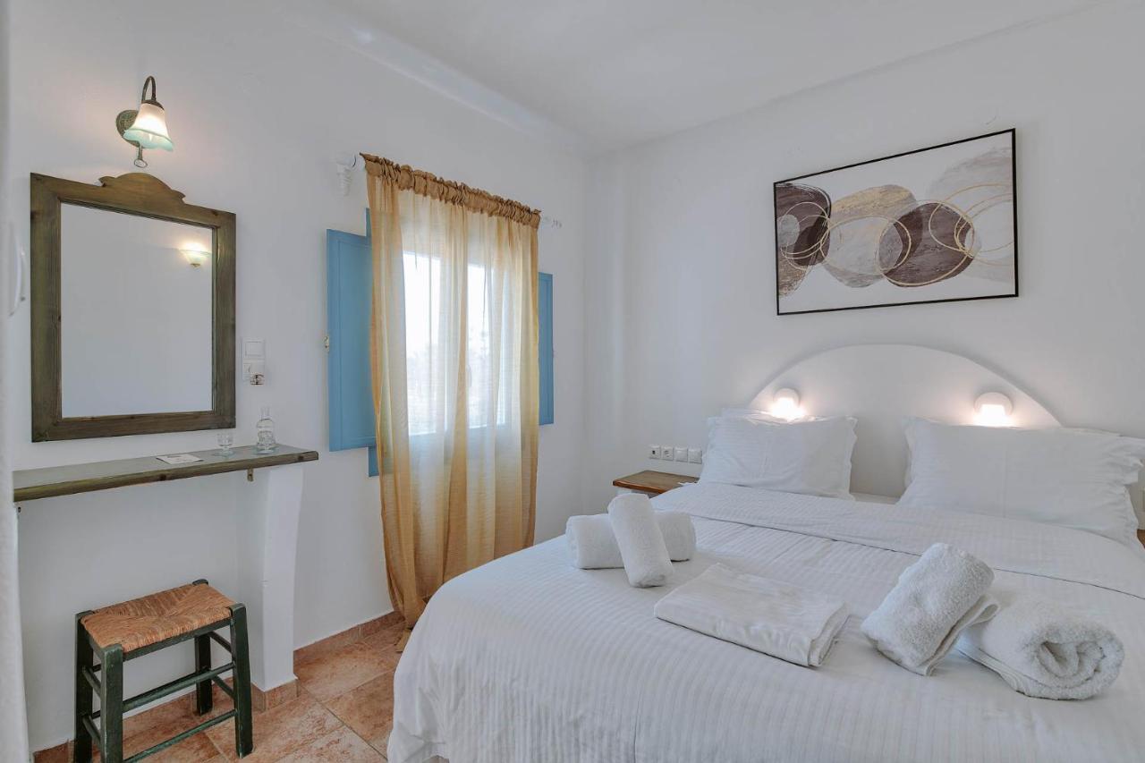 Palm Heaven Boutique Apartments Antiparos Екстер'єр фото