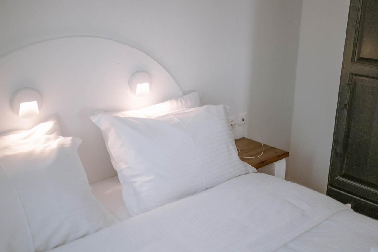 Palm Heaven Boutique Apartments Antiparos Екстер'єр фото