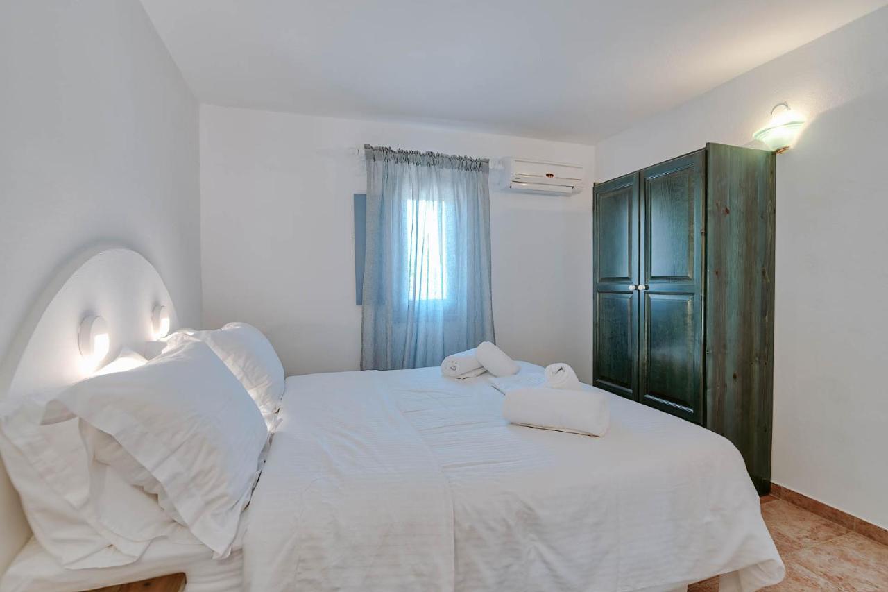 Palm Heaven Boutique Apartments Antiparos Екстер'єр фото