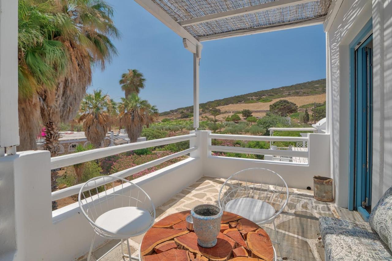 Palm Heaven Boutique Apartments Antiparos Екстер'єр фото