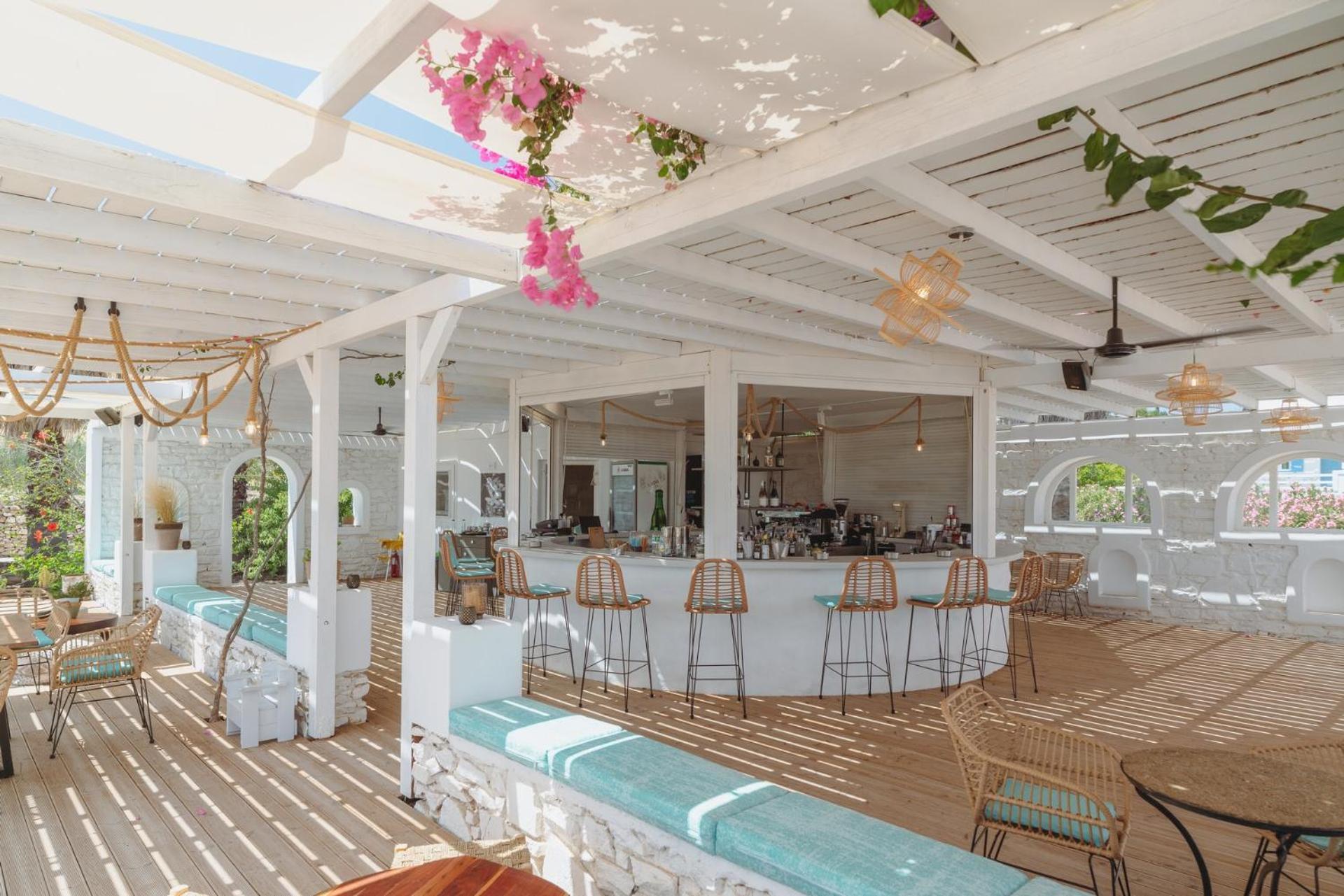 Palm Heaven Boutique Apartments Antiparos Екстер'єр фото